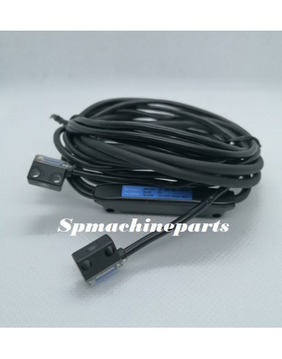 Keyence PQ Series Photoelectric Sensor PQ-02T PQ-02R (Used)