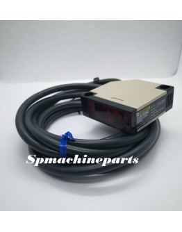 Omron E3JK-5DM2 Photoelectric Sensor