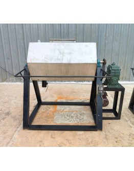 Stainless Steel Horizontal Mixing Tumbler (Used)