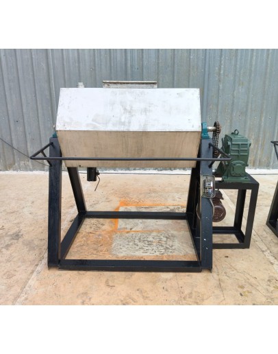 Stainless Steel Horizontal Mixing Tumbler (Used)