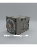 Omron H3CR-F8 Timer Relay
